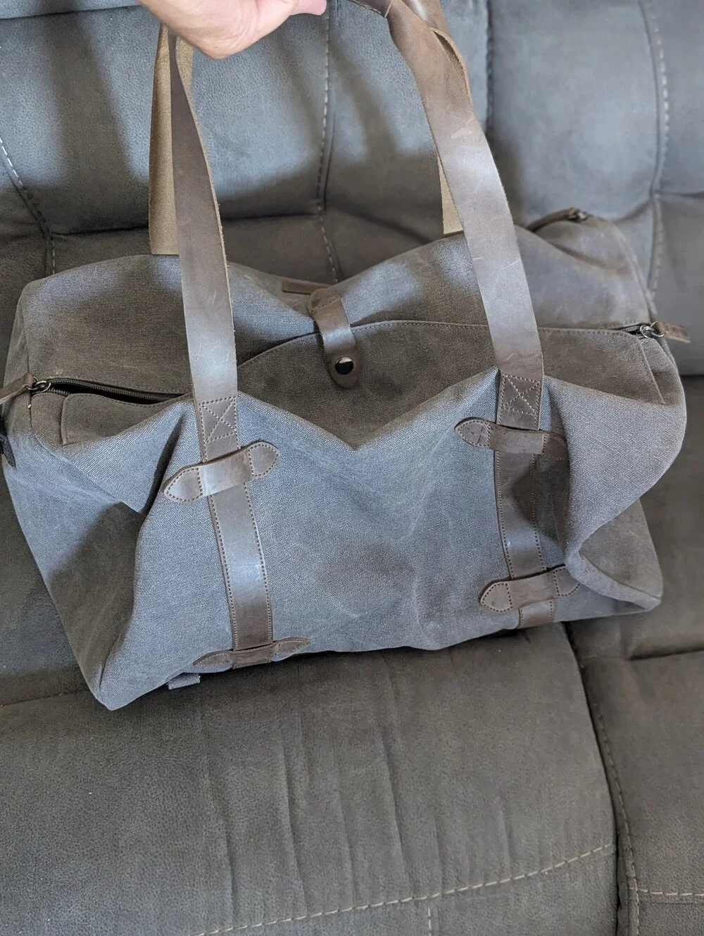 Canvas And Leather Duffle Bag/Backpack Lined Carry All School Hiking Gym